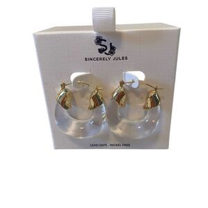 Sincerly Jules Clear Resin Hoop Earrings w/ Bright Gold Tone Hardware.